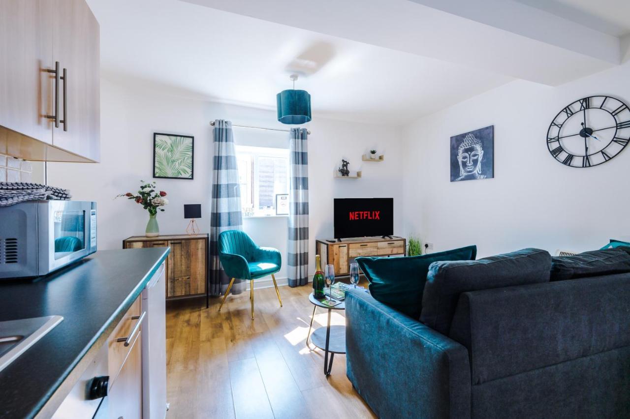 Stylish Chester City Centre Apartment By 53 Degrees Property, Ideal For Couples & Business Professionals - Sleeps 4 Kültér fotó