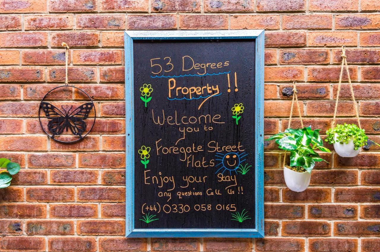 Stylish Chester City Centre Apartment By 53 Degrees Property, Ideal For Couples & Business Professionals - Sleeps 4 Kültér fotó